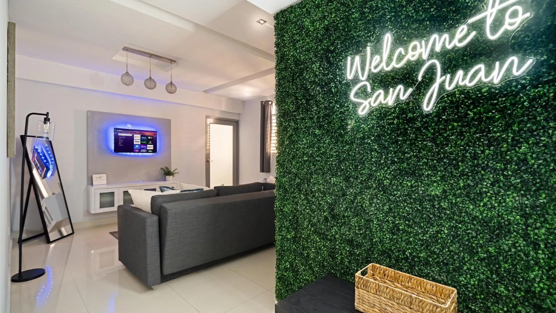New - Cozy San Juan Condo - 3-Min Walk To Beach Front
