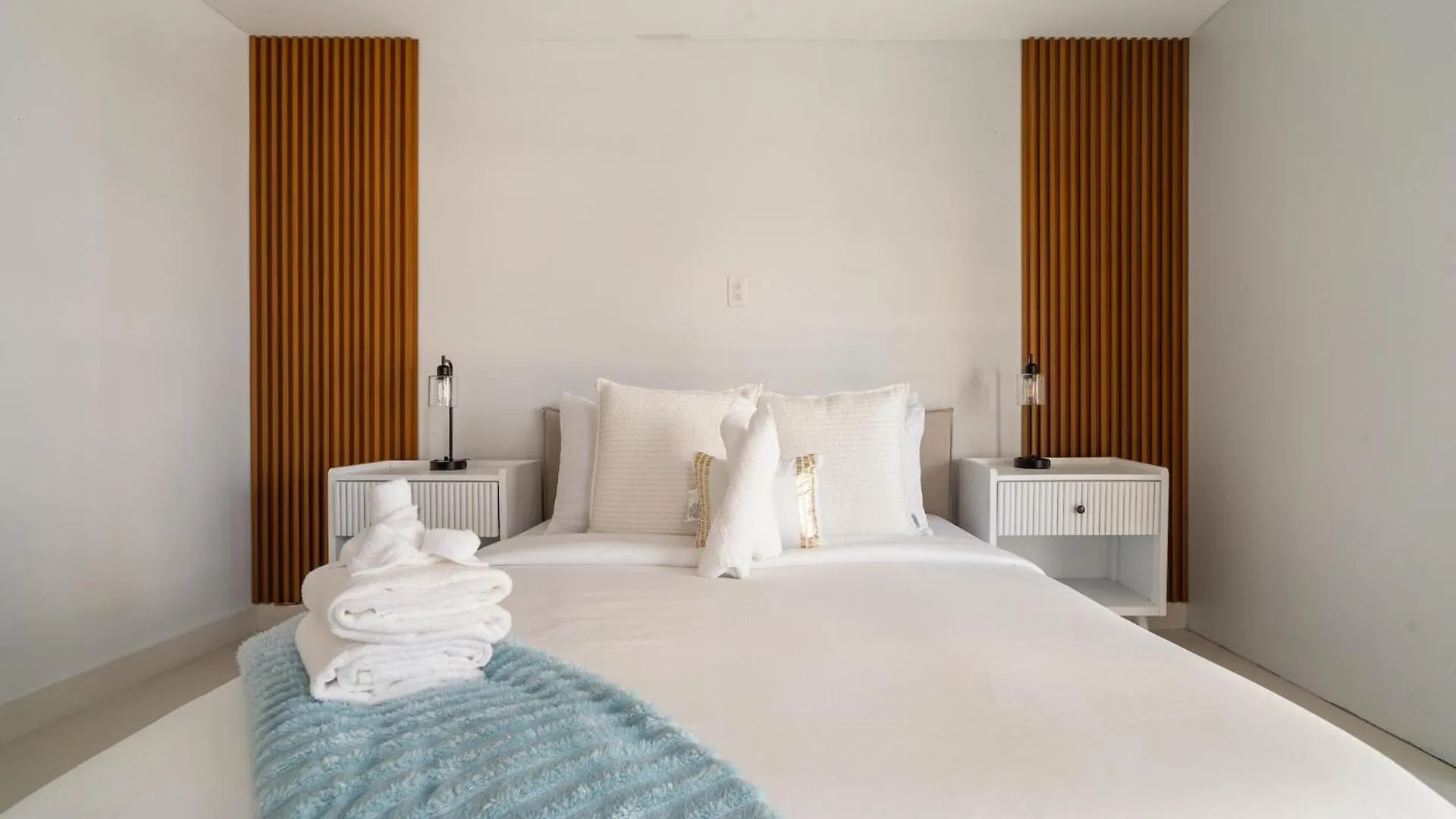 New - Cozy San Juan Condo - 3-Min Walk To Beach Front 0*,  Puerto Rico