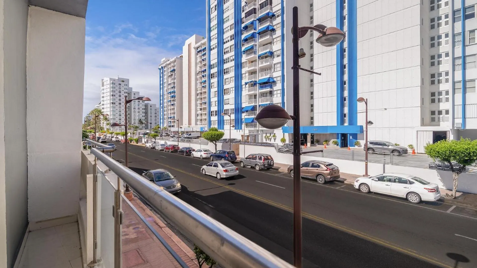 New - Cozy San Juan Condo - 3-Min Walk To Beach Front